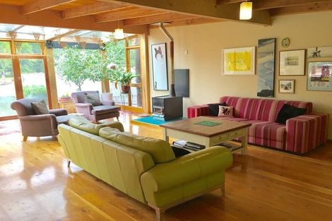 Photo of property in Cob Cottage, 170 Main Rd Spring Grove, Brightwater, Wakefield, 7095