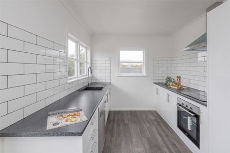 Photo of property in 24 Cobham Street, Levin, 5510