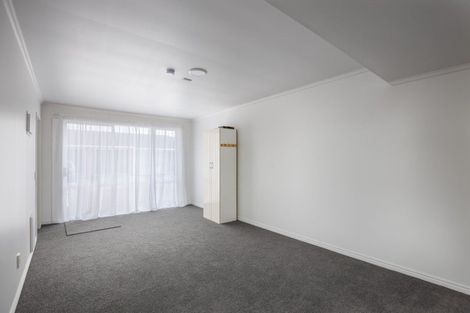 Photo of property in 4/49 Sackville Street, Fitzroy, New Plymouth, 4312