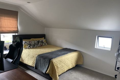 Photo of property in 9/64 Schnapper Rock Road, Schnapper Rock, Auckland, 0632