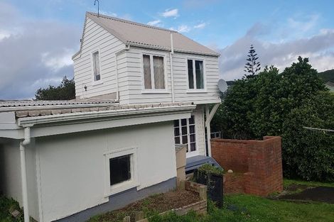 Photo of property in 12 Olivia Crescent, Tawa, Wellington, 5028