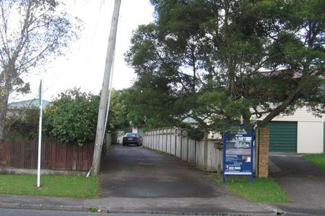 Photo of property in 106a Royal Road, Massey, Auckland, 0614