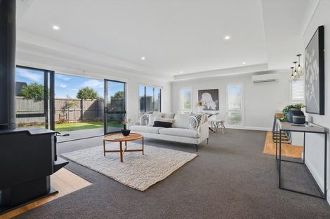 Photo of property in 18 Silver Peaks Drive, West Melton, 7618