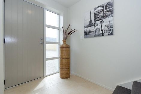 Photo of property in 2/23 Beatty Street, Melville, Hamilton, 3206