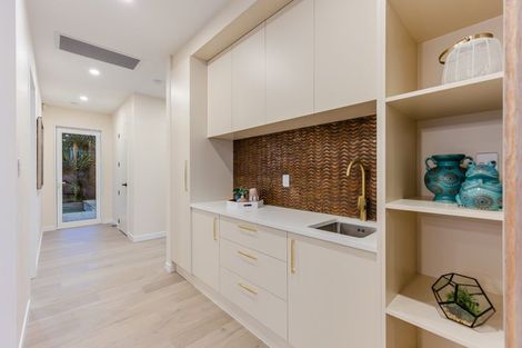 Photo of property in 29 Kaupeka Road, Orewa, 0931