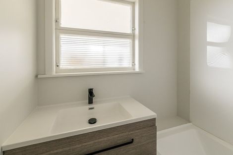 Photo of property in 35 Balmoral Street, Levin, 5510