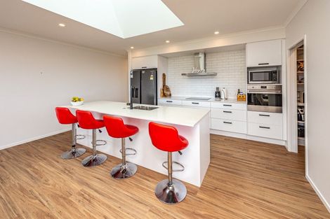 Photo of property in 36 Tirimoana Place, Otamatea, Whanganui, 4501