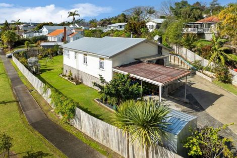Photo of property in 2 Jellicoe Street, Morningside, Whangarei, 0110