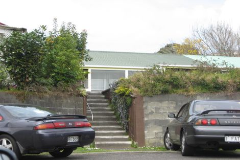 Photo of property in 2/8 Ross Place, Blagdon, New Plymouth, 4310