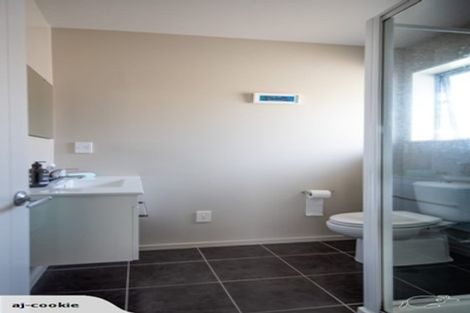 Photo of property in 82 Rothesay Road, Parklands, Christchurch, 8083