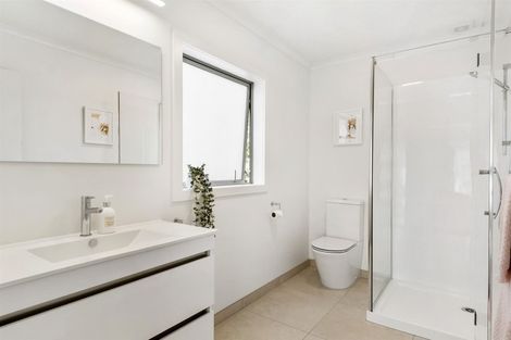 Photo of property in 7a Varlene Terrace, Forrest Hill, Auckland, 0620