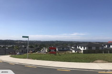 Photo of property in 5 Eric Gifford Drive, Ranui, Auckland, 0612