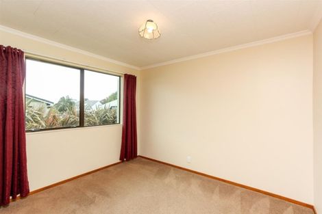 Photo of property in 54 Branch Road, Highlands Park, New Plymouth, 4312