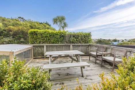 Photo of property in 26a Black Rock Road, Newlands, Wellington, 6037