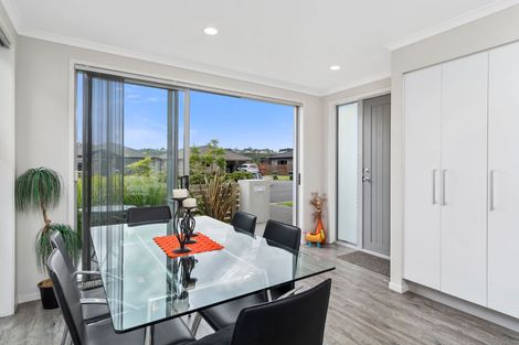 Photo of property in 42 Scoria Close, Pyes Pa, Tauranga, 3112