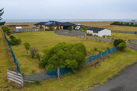 Photo of property in 37 Ocean View Crescent, Rarangi, Blenheim, 7273