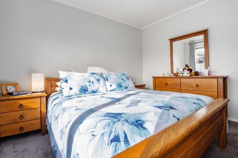 Photo of property in 2/832 Cook Place, Raureka, Hastings, 4120