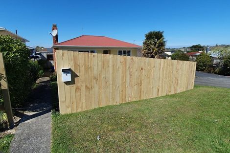 Photo of property in 6 Aotea Road, Glen Eden, Auckland, 0602