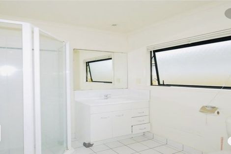 Photo of property in 74 Redcastle Drive, East Tamaki, Auckland, 2013