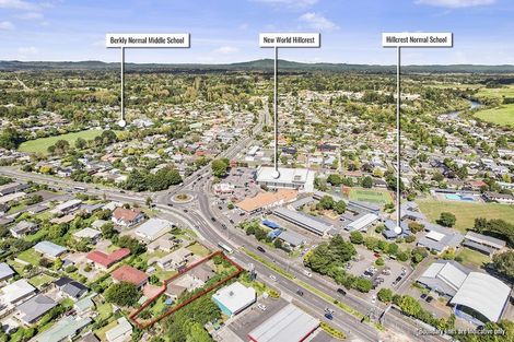 Photo of property in 233 Cambridge Road, Hillcrest, Hamilton, 3216