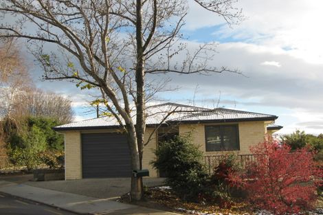 Photo of property in 8 Athenry Road, Bridge Hill, Alexandra, 9320