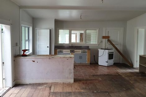 Photo of property in 73 Kapuni Street, Manaia, 4612