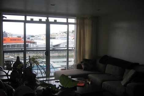 Photo of property in Grandstand Apartments, 6/80 Kent Terrace, Mount Victoria, Wellington, 6011