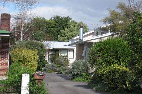 Photo of property in 26 Yeovil Road, Te Atatu Peninsula, Auckland, 0610