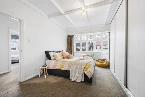 Photo of property in 202 Coutts Street, Rongotai, Wellington, 6022