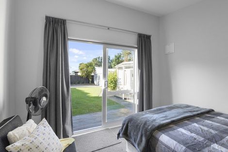 Photo of property in 15 South Crescent, Amberley, 7481