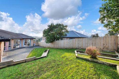 Photo of property in 20 View Ridge Drive, Ranui, Auckland, 0612