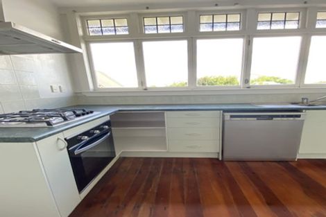 Photo of property in 2/21 Adam Street, Greenlane, Auckland, 1051