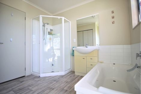 Photo of property in 34 Dolphin Drive, Whiritoa, Whangamata, 3691