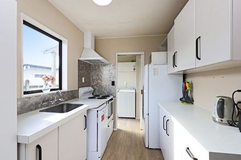 Photo of property in 1/40 Townshend Crescent, Greenmeadows, Napier, 4112