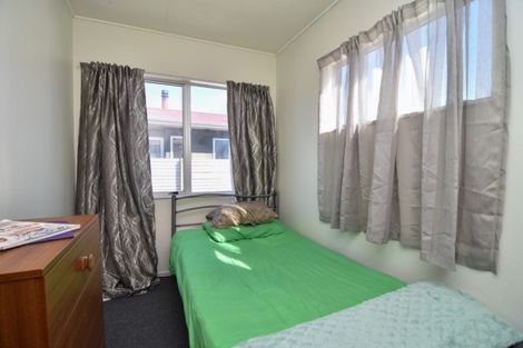 Photo of property in 25 Railway Crescent, Masterton, 5810