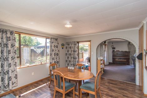 Photo of property in 32 Thackeray Street, Saint Andrews, 7988