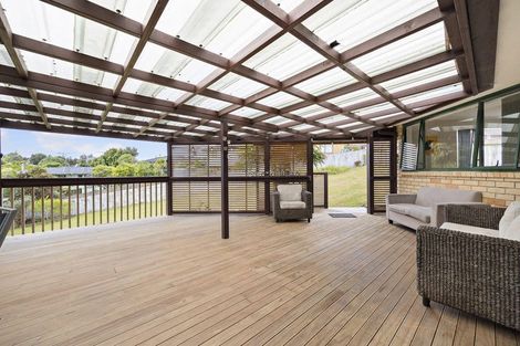 Photo of property in 21 Cartmel Avenue, Massey, Auckland, 0614