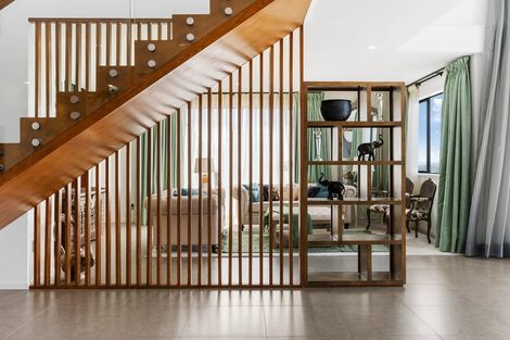 Photo of property in 13 Bartells Drive, Goodwood Heights, Auckland, 2105