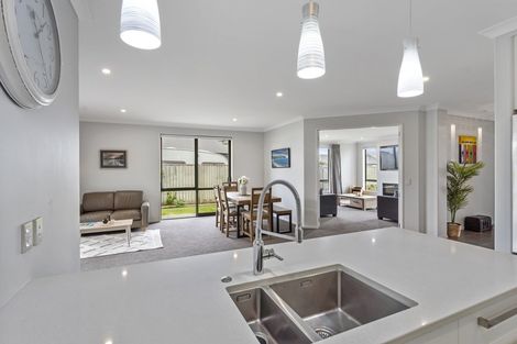 Photo of property in 11 Beachvale Drive, Kaiapoi, 7630