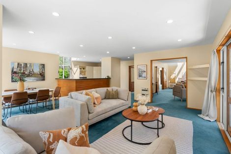 Photo of property in 11 Brockhall Lane, Avonhead, Christchurch, 8042