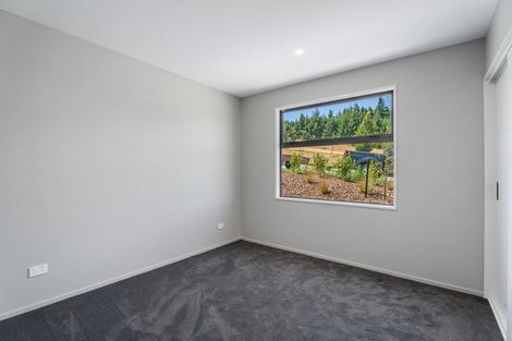 Photo of property in 2 Tuohy Lane, Wanaka, 9305