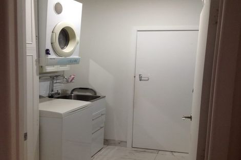 Photo of property in 9 Collins Street, Hawera, 4610