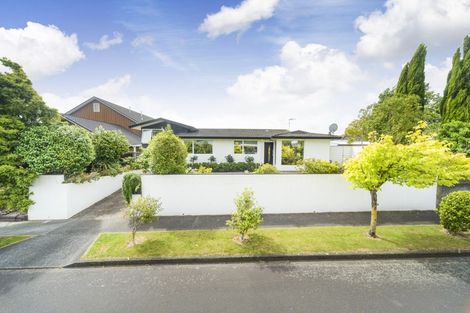 Photo of property in 4 Redwood Grove, Hokowhitu, Palmerston North, 4410