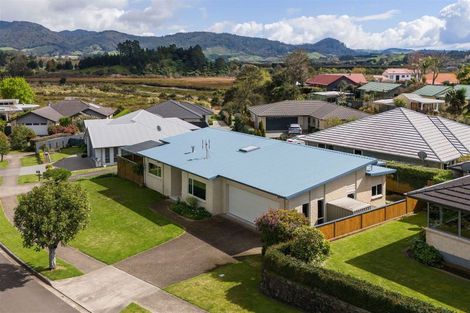 Photo of property in 10 Riverside Place, Katikati, 3129