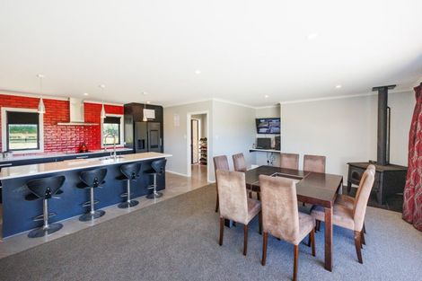 Photo of property in 269 Hoihere Road, Tiakitahuna, Palmerston North, 4477