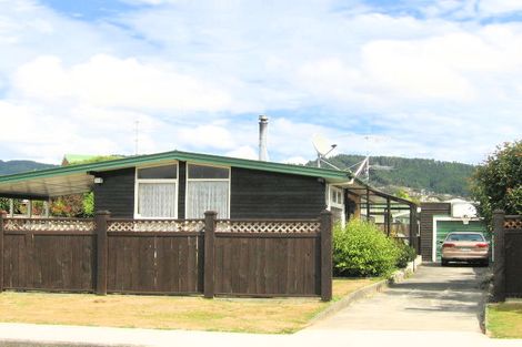 Photo of property in 27 Kiwi Street, Heretaunga, Upper Hutt, 5018