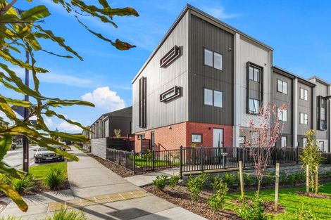 Photo of property in 10/60 Selo Street, Glen Eden, Auckland, 0602