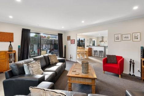 Photo of property in 3/48 Mcfaddens Road, St Albans, Christchurch, 8052