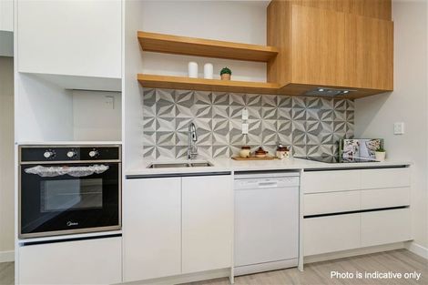 Photo of property in 13 Horokaka Street, Massey, Auckland, 0614