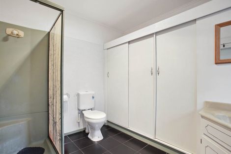 Photo of property in 33 Nevada Avenue, Pakuranga Heights, Auckland, 2010